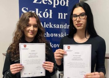 Uczniowie ZS nr. 2 otrzymały stypendia.