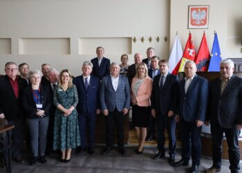 Posiedzenie nowej Powiatowej Rady Rynku Pracy w Łukowie.