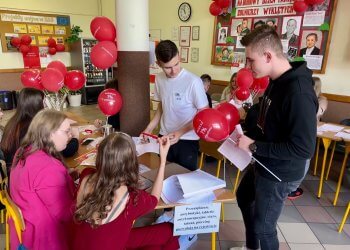 Komórkomania w ZS nr 3 w Łukowie.