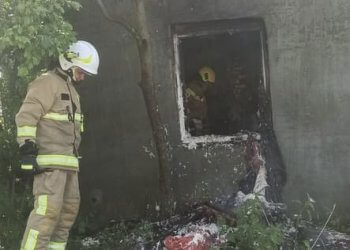 Pożar w Oszczepalinie II w gminie Wojcieszków.