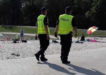 Pijane małżeństwo z dzieckiem pływało po akwenie rowerem wodnym!