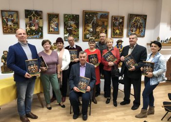 Spotkanie autorskie z Mieczysławem Gajem, oraz informacja o wystawie rzeźbiarza w Muzeum Regionalnym w Łukowie.