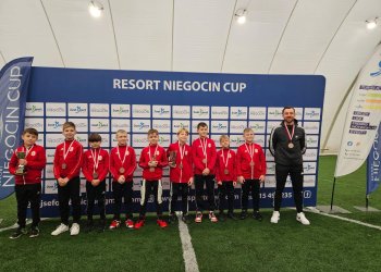 Piłkarze ŁKS Orlęta Łuków na Turnieju Resort CUP w Niegocinie.