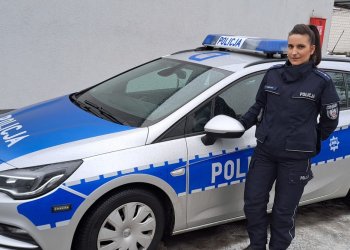 Policjantka pomogła bezdomnemu, który już ma dach nad głową!