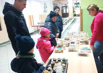 Podczas kiermaszu ciast dla Szymona Mądrego udało się zebrać 4446,50 zł!