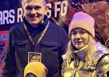 Mateusz Popławski będzie pracował w restauracji.