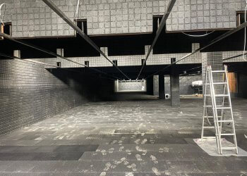 Kolejny etap budowy strzelnicy dla Szkoły w Radoryżu Smolanym.