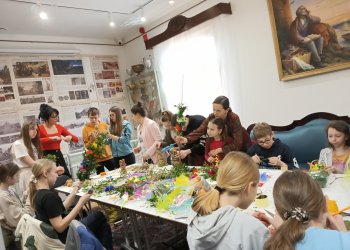 Warsztaty wielkanocne w Muzeum w Woli Okrzejskiej.