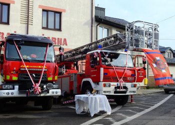 Poświęcenie nowych wozów strażackich w OSP Stoczek Łukowski.