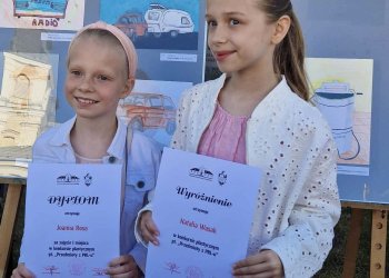 Sukces Uczennic z Zalesia na Konkursie „Przedmioty PRL-u”.