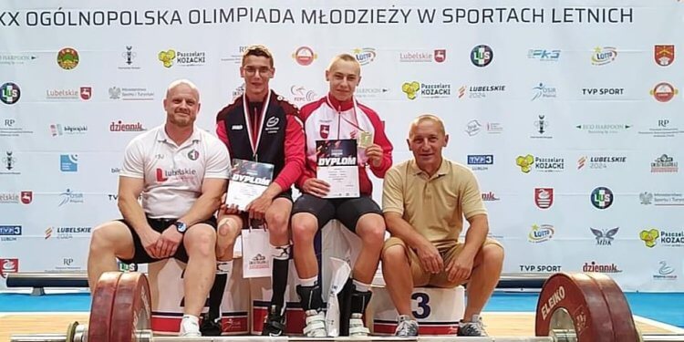 Sukces Olimpijczyka Łuków: Andżelika i Błażej mistrzami Polski, Julia i Piotr na podium!