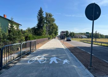 Ciąg pieszo-rowerowy przy drodze wojewódzkiej 807 na ul. Żelechowskiej praktycznie ukończony.