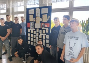 BohaterON w łukowskich Alejach.