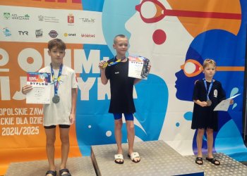 Srebrny medal dla Michała Kołodziejczyka na zawodach pływackich.