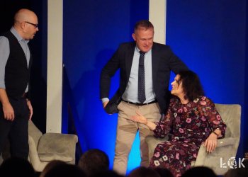 „Cudowna terapia” w ŁOK – wieczór pełen śmiechu i refleksji.