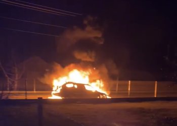 W nocy w Popławach spłonęło auto.