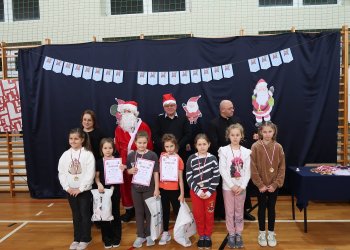 Sportowe Mikołajki 2024 – radość i sportowa rywalizacja w Jeleńcu.