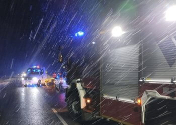 Dachowanie w Świderkach. Kierowca pod wpływem alkoholu.