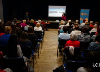 Podróż kamperem po Australii – spotkanie ŁUTW z dr Katarzyną Mięsiak-Wójcik.