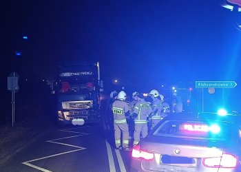 Potrącenie pieszego w Jamielniku. Droga zablokowana.