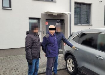 61-latek odpowie za śmiertelne ugodzenie nożem.