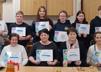 "Szkoła międzypokoleniowa" – cyfrowa edukacja łącząca pokolenia