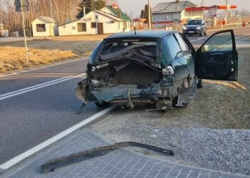 Kolizja Seata i Volvo w Staninie.