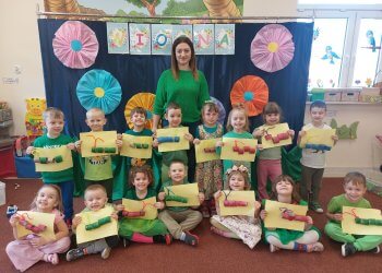 Kolorowe skarpetki i wiosenne uśmiechy w Przedszkolu w Dębowicy.