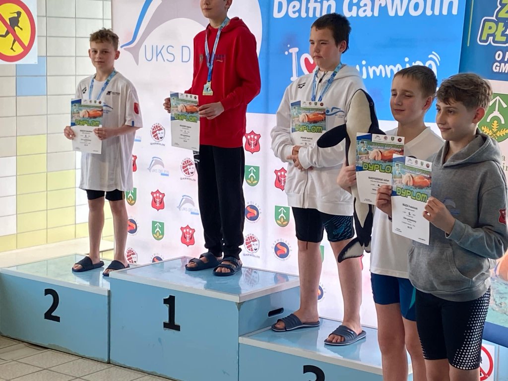 MKS Delfinek Łuków wraca z Garwolina z workiem medali