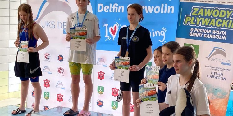 MKS Delfinek Łuków wraca z Garwolina z workiem medali