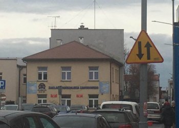 Skrzyżowanie Chopina i Kwiatkowskiego w Łukowie - czy kierowcy znają przepisy?