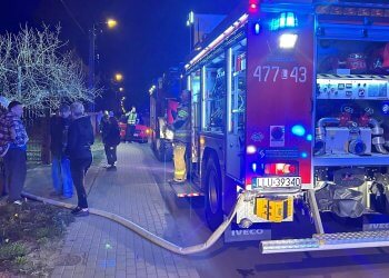 Pożar poddasza w Zgórznicy – interweniowała Grupa Chemiczna z Lublina