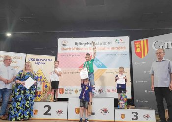 Warcabiści z Łukowa z workiem medali!