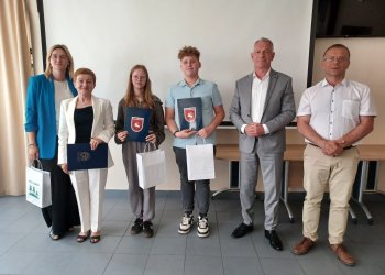 Dzień Edukacji Obywatelskiej w Gminie Łuków: uczniowie pokazali, że znają swoją Małą Ojczyznę