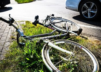 Trzebieszów: 73-letnia rowerzystka potrącona na skrzyżowaniu. fot. asp. szt. Adam Zborowski