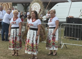 Dożynki gminno-parafialne w Grudzi – wspólne świętowanie plonów