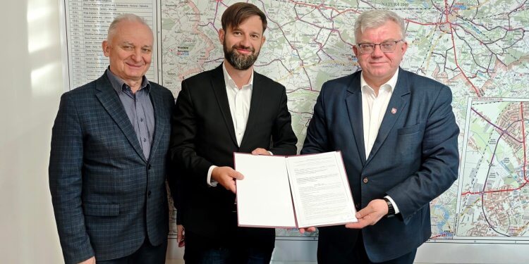 Remont drogi powiatowej w Kopinie. Podpisano umowę na modernizację odcinka o długości 900 metrów